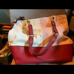 Mia k purse. Barely used.